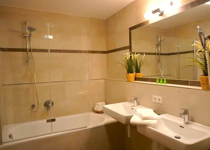 Alpin & Апартаменты Целль-ам-Зе