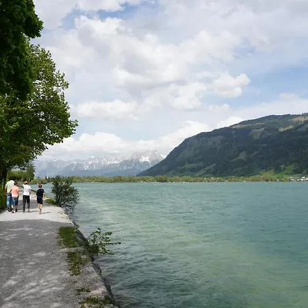 Alpin&see Apartment Zell am See